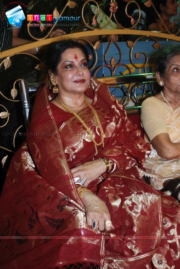Shaan, Moushmi Chaterjee,Rupa Ganguly at Durga pooja Event hd photo